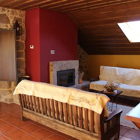 בית נופש Casa Fonte Do Laboreiro קסטרו לבוריירו