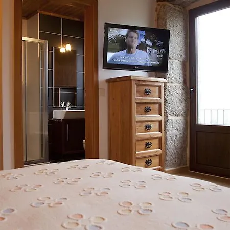Casa Fonte Do Laboreiro קסטרו לבוריירו