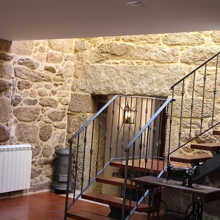 Casa Fonte Do Laboreiro בית נופש קסטרו לבוריירו