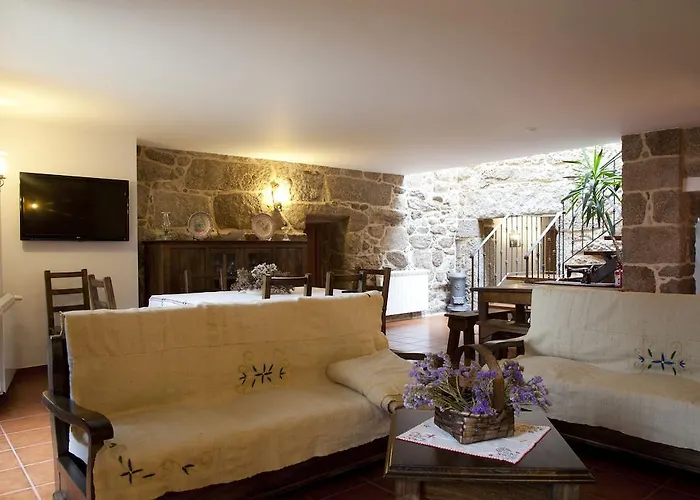 Casa Fonte Do Laboreiro Castro Laboreiro
