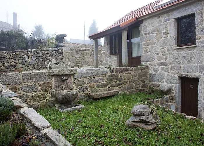 Casa Fonte Do Laboreiro Feriehus *