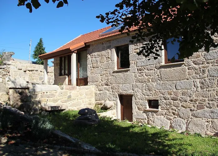 Casa Fonte Do Laboreiro Feriehus Castro Laboreiro